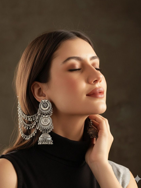 ISLANA Teardrop Shaped Jhumkas Earrings