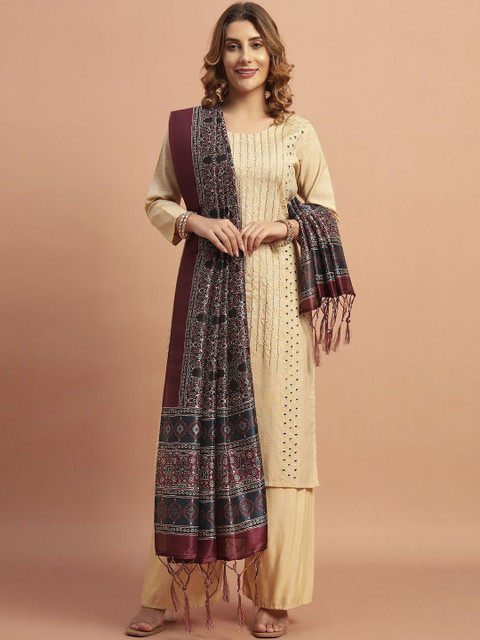 AKSHADEEP Women Ajrakh Keri Printed Chanderi Dupatta - Image 2