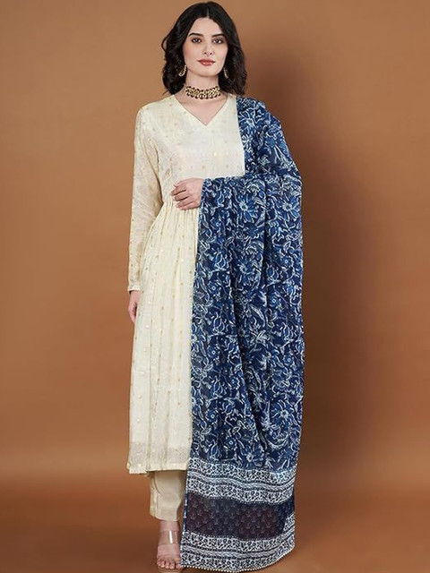 AKSHADEEP Women Jaipur Block Print Pure Cotton Block Print Dupatta with Gotta Patti - Image 4