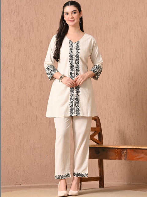 HARIKS Embroidered V-Neck Tunic & Trousers Co-ords