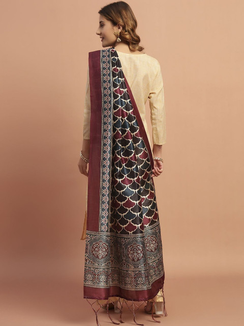 AKSHADEEP Women Ajrakh Shel Printed Chanderi Dupatta - Image 4