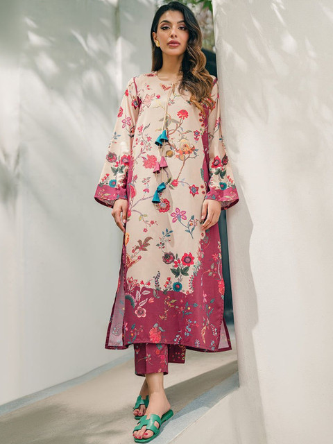 Modestouze Attire Floral Printed Round Neck Top With Trousers Co-Ords