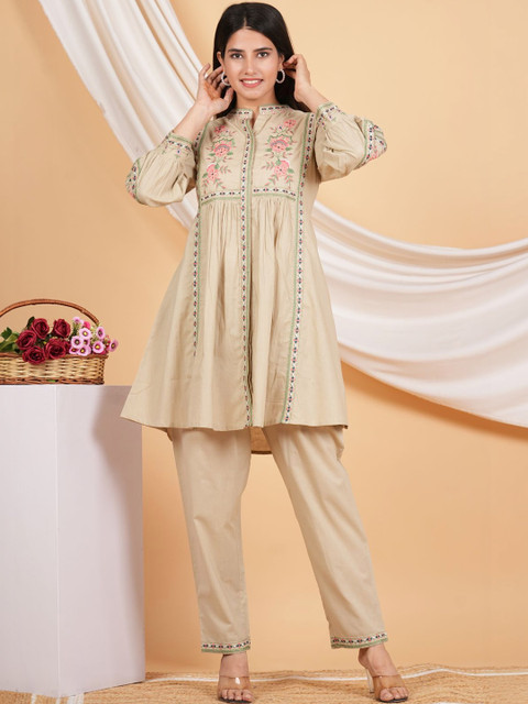 KALPARUN Embroidered Mandarin Collar Tunic & Trousers Co-Ords