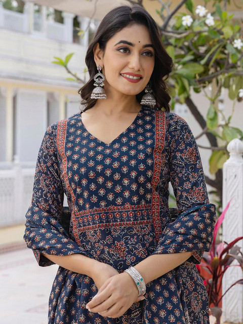 SANISA Women Ethnic Motifs Printed Regular Kurta with Trousers & With Dupatta