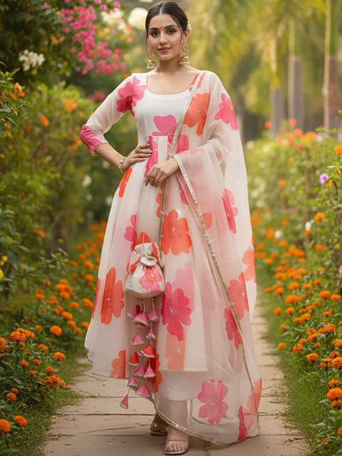 THE FAB FACTORY Women Floral Printed Thread Work Georgette Kurta