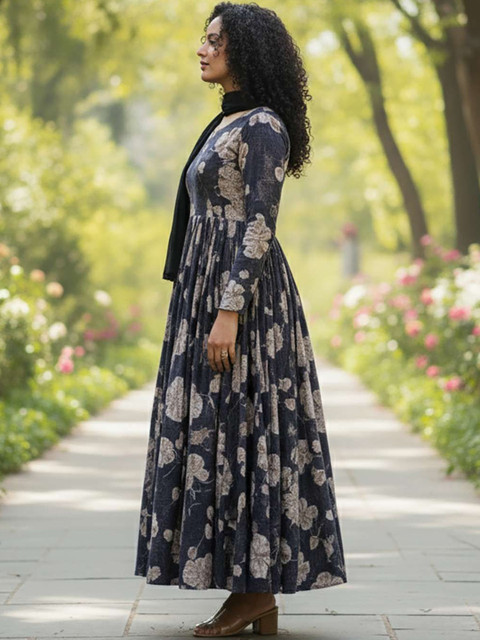 THE FAB FACTORY Women Geometric Printed Thread Work Kurta