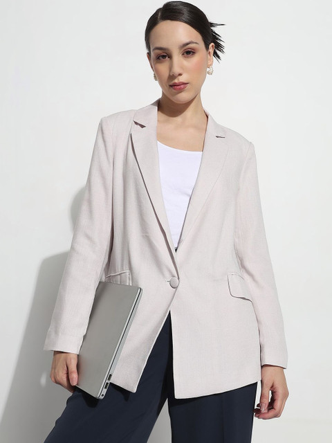 SHOWOFFFF Tailored Fit Single-Breasted Blazers