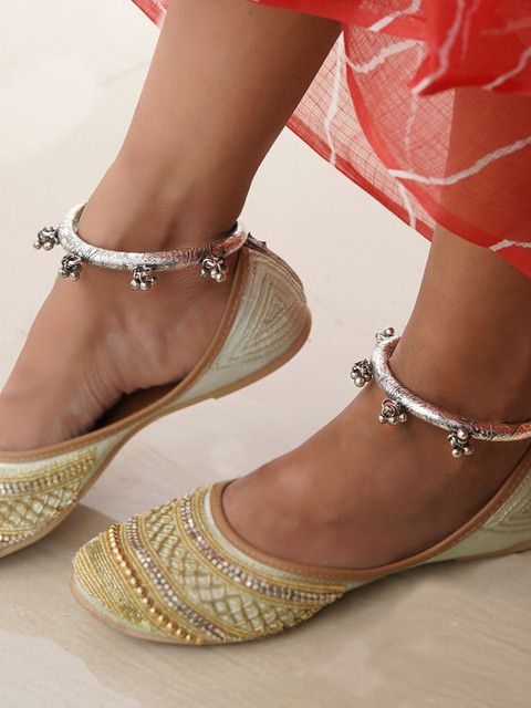 TEEJH Silver-Plated Beaded Oxidised Anklets