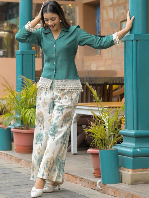 AAFAMI Women Ethnic Motifs Regular Thread Work Pure Cotton Kurta with Palazzos