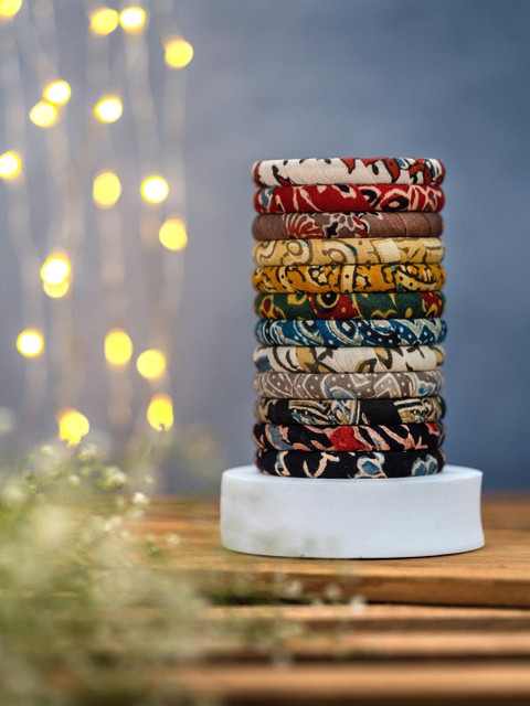 Taasha Craft Set Of 12 textured Bangles