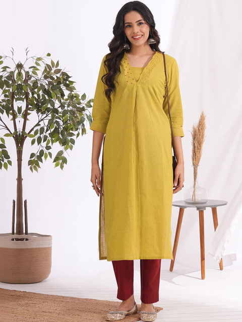 KAMI KUBI Women Thread Work Kurta