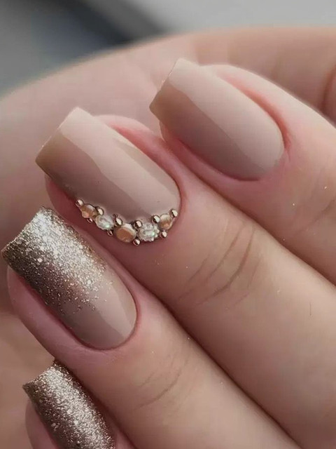 TheVineGirl Set Of 24 Artificial Reusable Press On Nails - Gold Sparkle With Stone