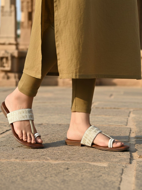 Anouk Women Ethnic Fashion Sandals