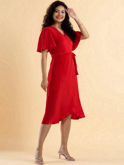 DressBerry Flared Sleeve Velvet Midi Dress - Image 5