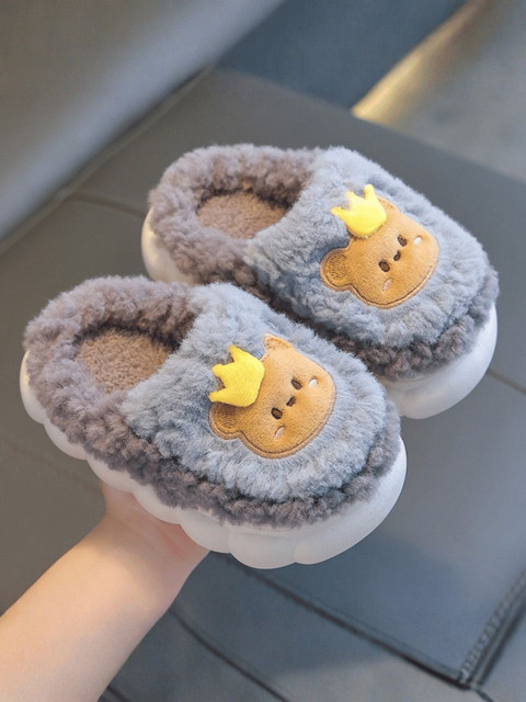 Miscreef Women Embellished Room Slippers