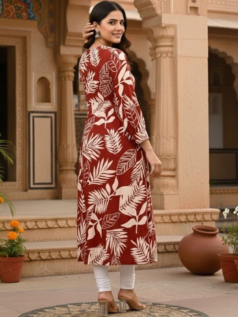 Chaukas Women Floral Printed Indie Florals Kurta - Image 5