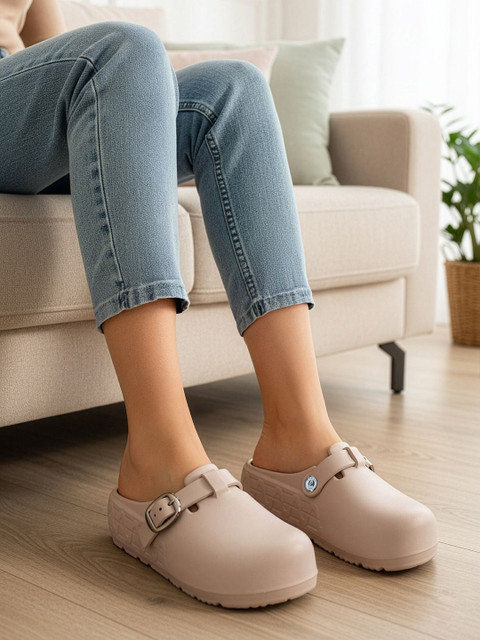 Carlton London Women Solid Clogs with Buckles