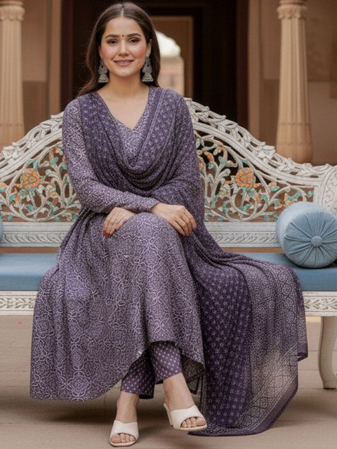 ARADHNA Women Ethnic Motifs Printed Empire Kurta with Trousers & With Dupatta