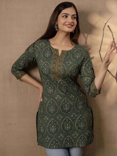 HYTEN Women Floral Printed V-Neck Kurti