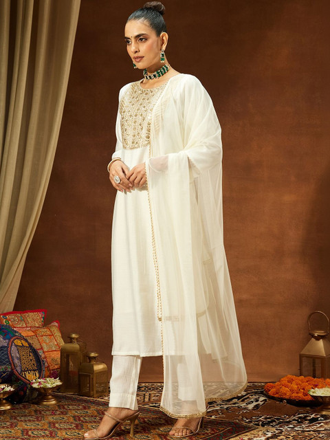 Janasya Women Floral Embroidered Regular Sequinned Kurta with Trousers & With Dupatta - Image 4