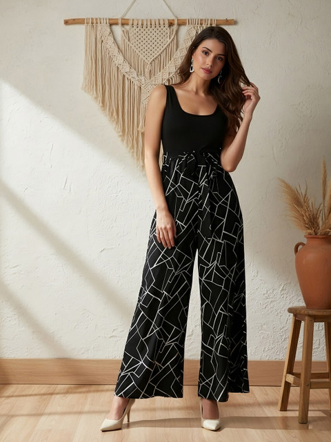 Berrylush Abstract Printed Scoop Neck Basic Jumpsuit