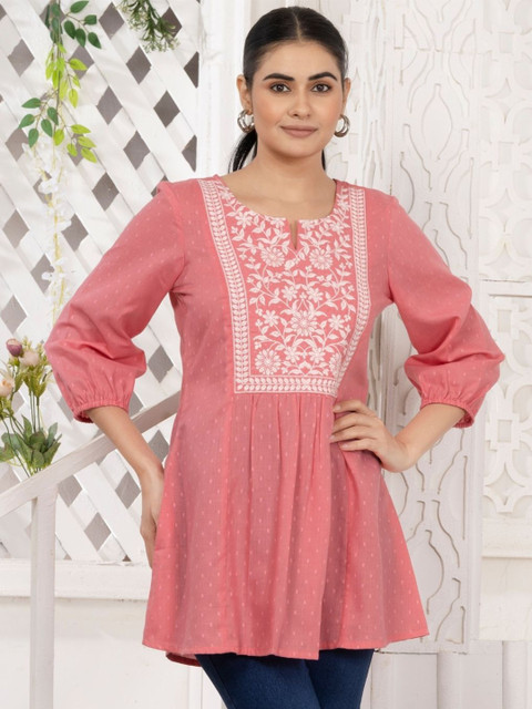 Saffron Threads Women Chikankari Embroidered Round Neck Dobby Tunic