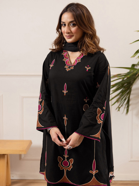 SANISA Women Ethnic Motifs Embroidered Regular Thread Work Kurta with Palazzos & With Dupatta