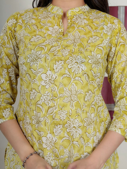 The Tinge Floral Printed Regular Pure Cotton Kurta with Trousers & With Dupatta - Image 3