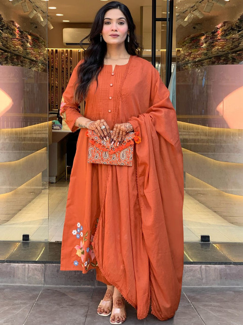 SZN Women Floral Embroidered Pleated Thread Work Kurta with Palazzos & With Dupatta