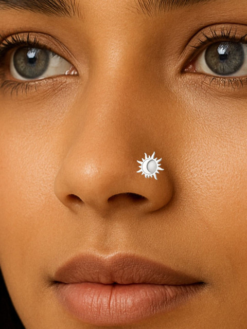 Sangria Stud Nosepin - Image 2