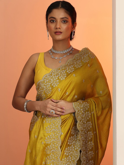 Libas Ethnic Motifs Embroidered Silk Blend Heavy Work Saree - Image 3