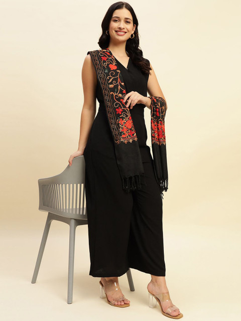 WEAVERS VILLA Floral Embroidered Shawl With Tasselled Border