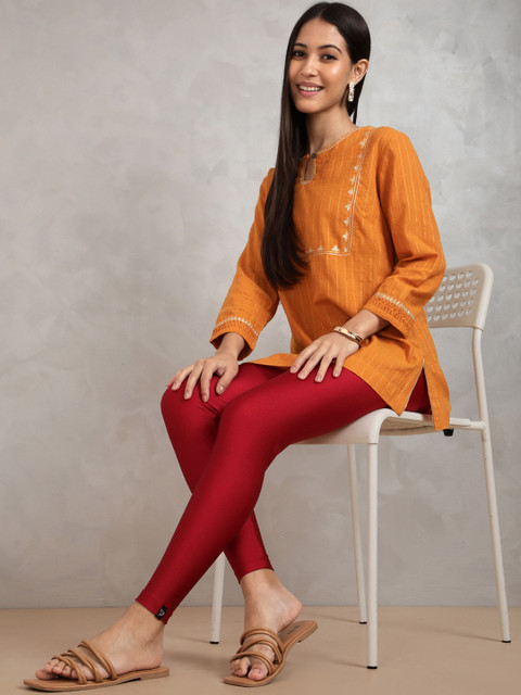 TWIN BIRDS Women Nylon Solid Red Shimmer Legging - Image 5