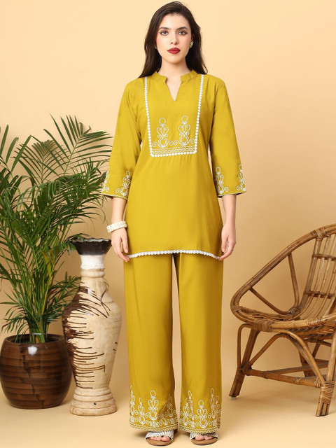 GANIX FASHION THAT DEFINE YOU Embroidered Tunic With Palazzo Co-Ords