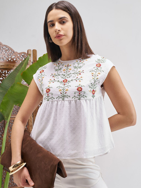 Vishudh Women Floral Embroidered Round Neck Top
