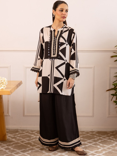 Sangria Geometric Printed Mandarin Collar Three-Quarter Sleeve Tunic & Palazzos - Image 3