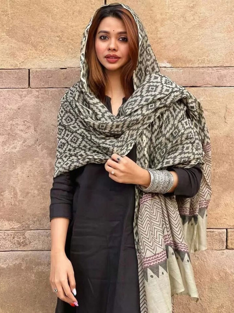 Lee Moda Mandarin Collar A-Line Kurta With Palazzos And Dupatta