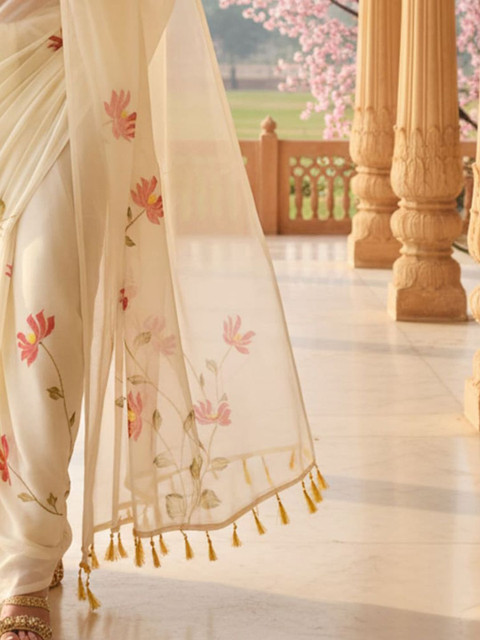 Anouk Rustic Floral Poly Chiffon Saree - Image 4