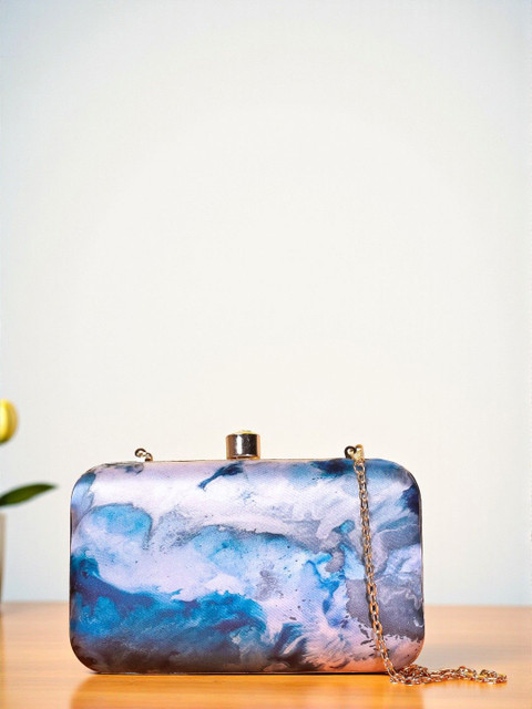 VRPS Handicrafts Printed Box Clutch