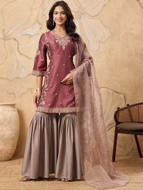 House of Pataudi Floral Embroidered V-Neck Sequinned Straight Kurta & Sharara With Dupatta