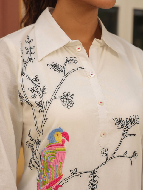 AARAAS Embroidered Thread Work Pure Cotton A Line Kurta With Trouser Co-ords set - Image 4