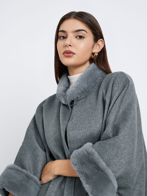 Styli Women Oversized Cape Fit Mock Collar Single-Breasted Overcoat - Image 3