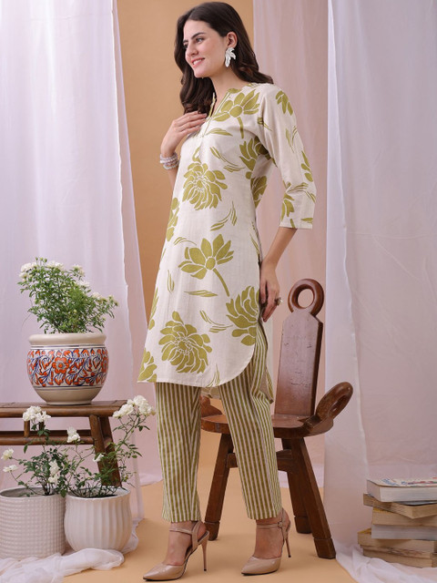 KALINI Women Printed Pure Cotton Mandarin Collar Three-Quarter Sleeves Co-Ords