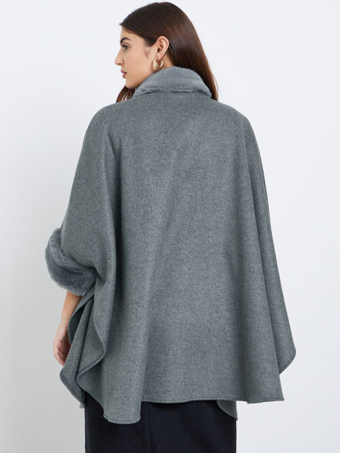 Styli Women Oversized Cape Fit Mock Collar Single-Breasted Overcoat - Image 4