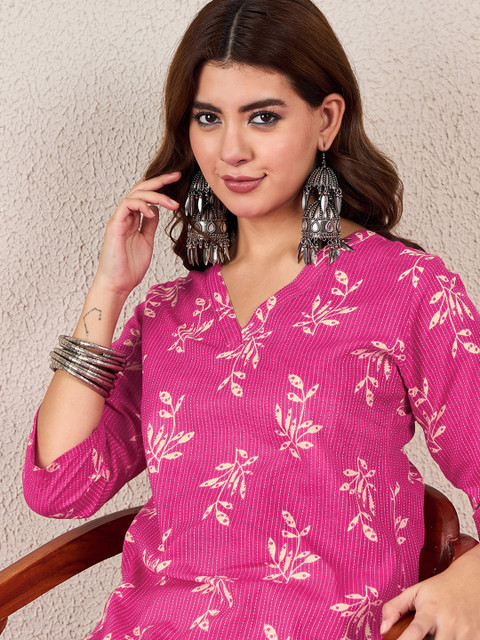 Skylee Pop Women Floral Printed Festive Cotton Straight Kurta - Image 2