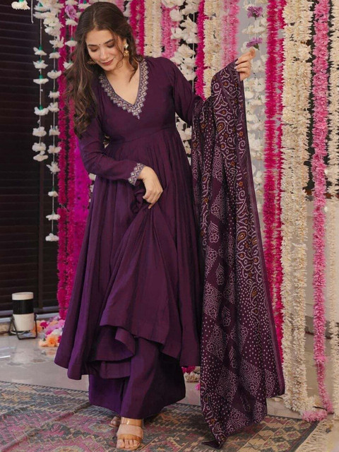 Moda Rapido Women Embroidered Kurta with Palazzos Set