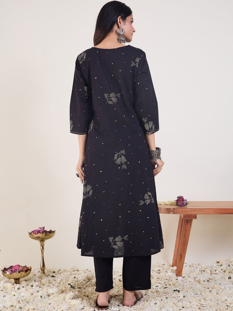 Indo Era Printed V-Neck Pure Cotton Tunic With Trousers - Image 6