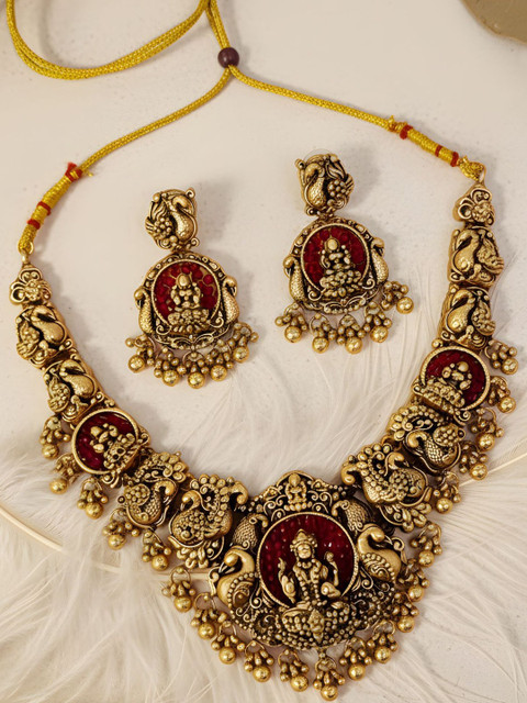 KARATCART Gold-Plated Crystals Stone-Studded Goddess Lakshmi Temple Antique Jewellery Set