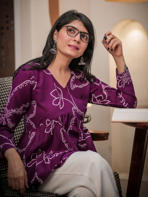 Youthnic Women's Poly Rayon Bandhani Print Alia Cut Peplum Kurti