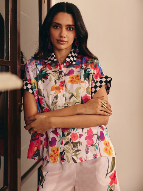 Muvazo Floral Print Satin Top